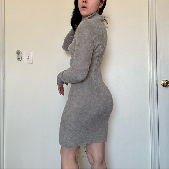 Amanda Uprichard Devin sweater mini dress in FOG long sleeve XS - Picture 3 of 7